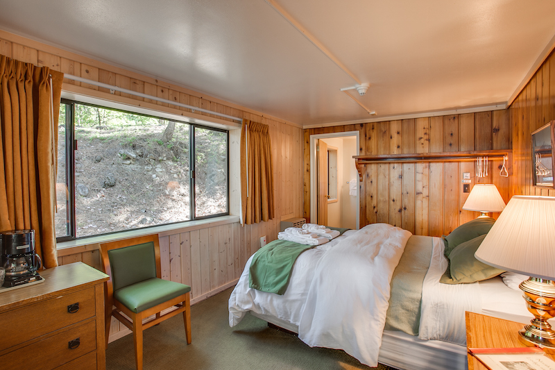 Standard Rooms, Lodge at Stehekin